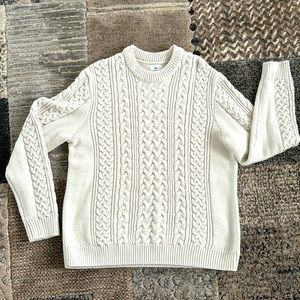 H&M Men's Relaxed Fit Sweater - M fits like L only worn once like new